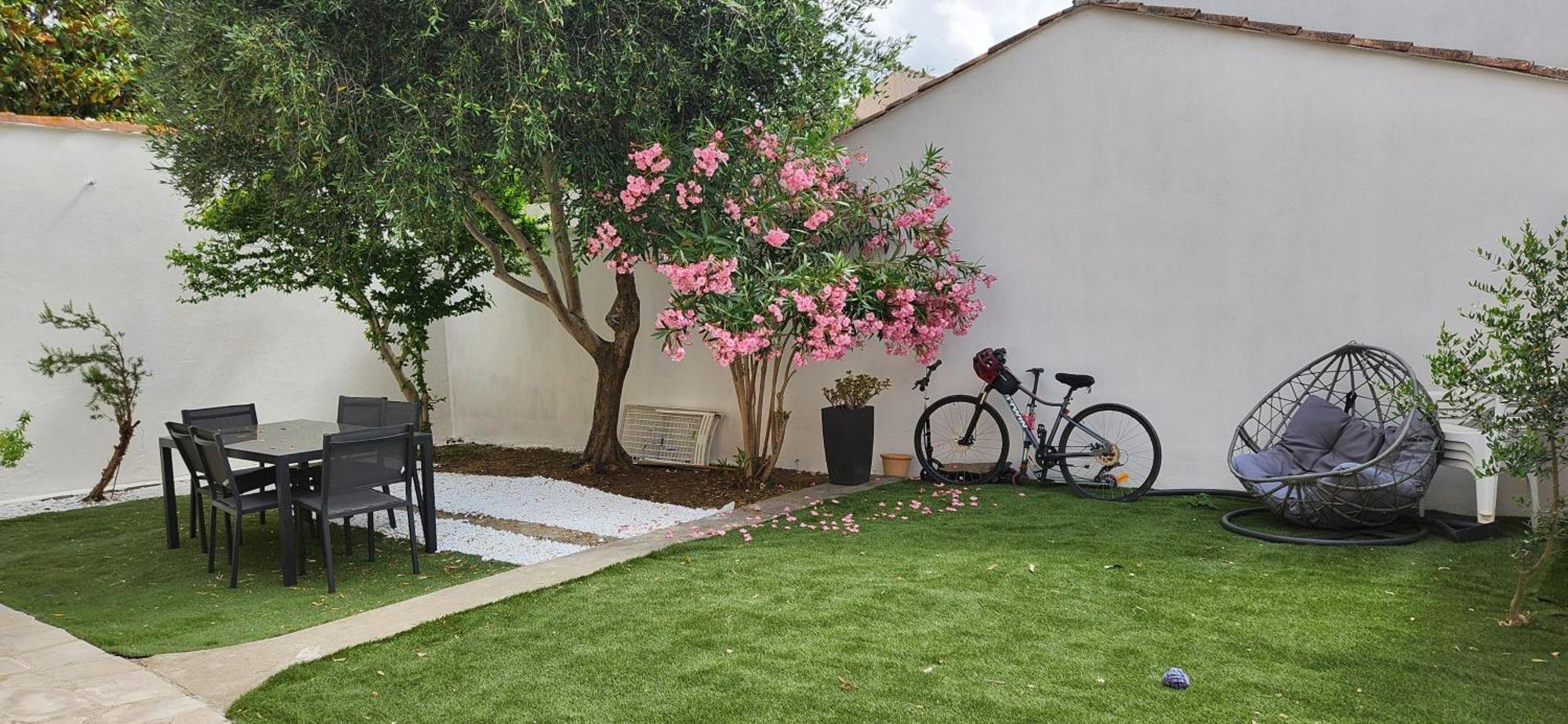 Villa Papillons Narbonne Centre Bagian luar foto